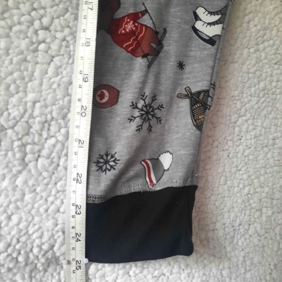 Gray OnePiece Pajama Maple Syrup Moose Beaver Skates Snowshoes Snaps Sz XL - Picture 6 of 8